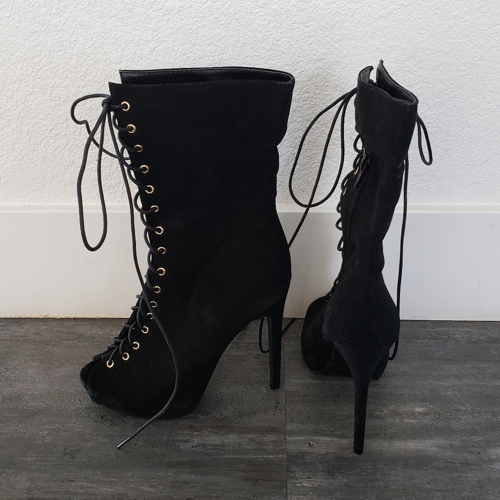 Black Laced Up Suede Glaze Heeled Boot